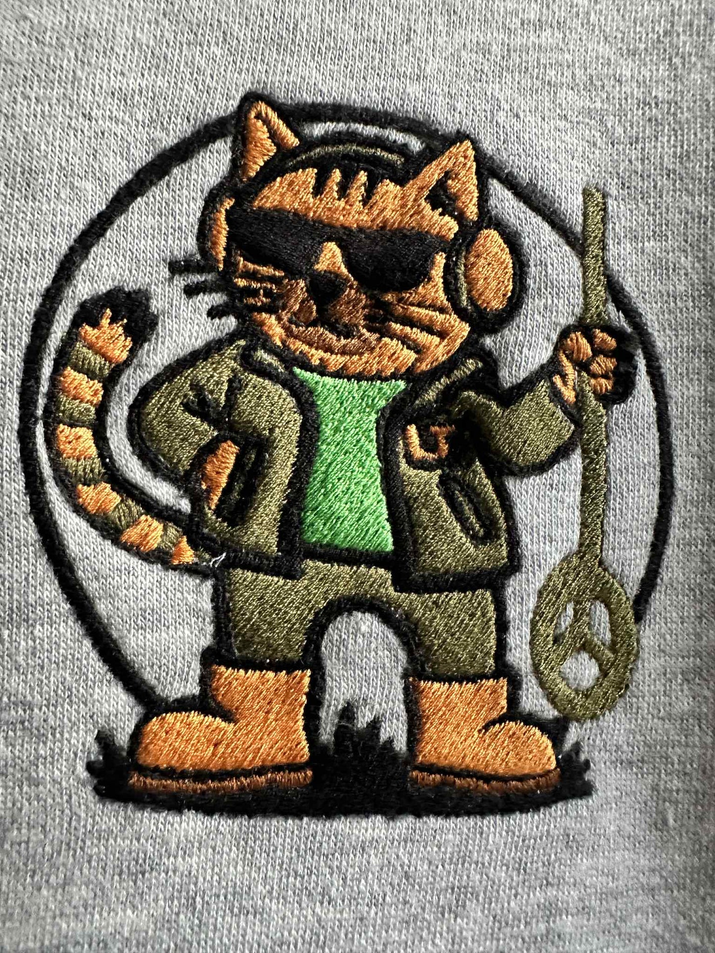 Sweatshirt "Metal Detecting Legend"